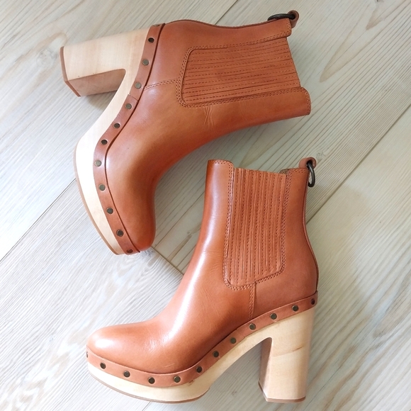 Paige Adina Boots - Picture 4 of 7